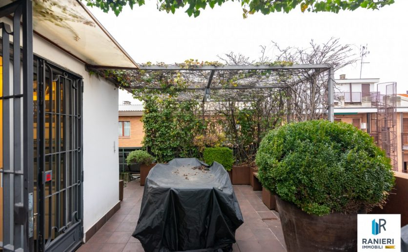 DE ANGELI MM – THREE-ROOM APARTMENT WITH TERRACE AND GARAGE